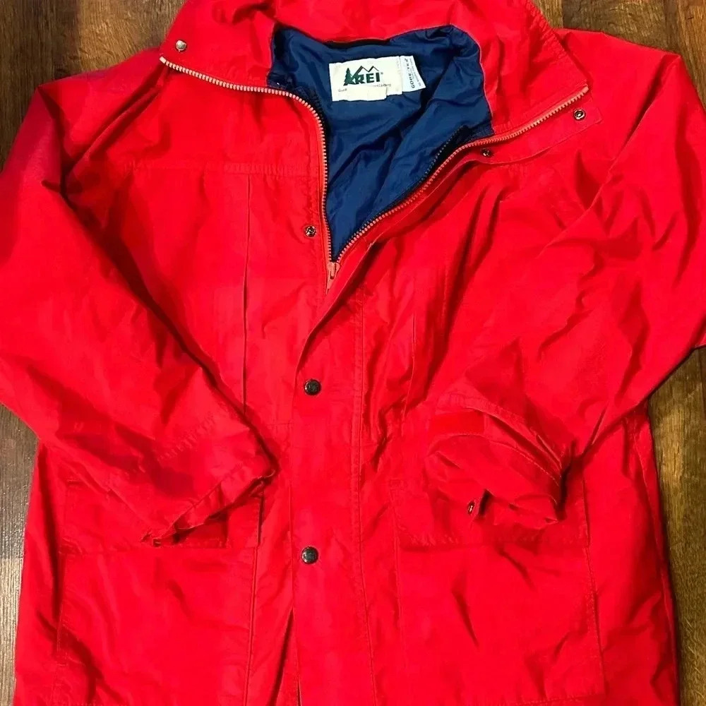 Vintage REI Red Women's Jacket with Navy Lining